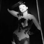 Aria_Giovanni-_Cabaret_-11