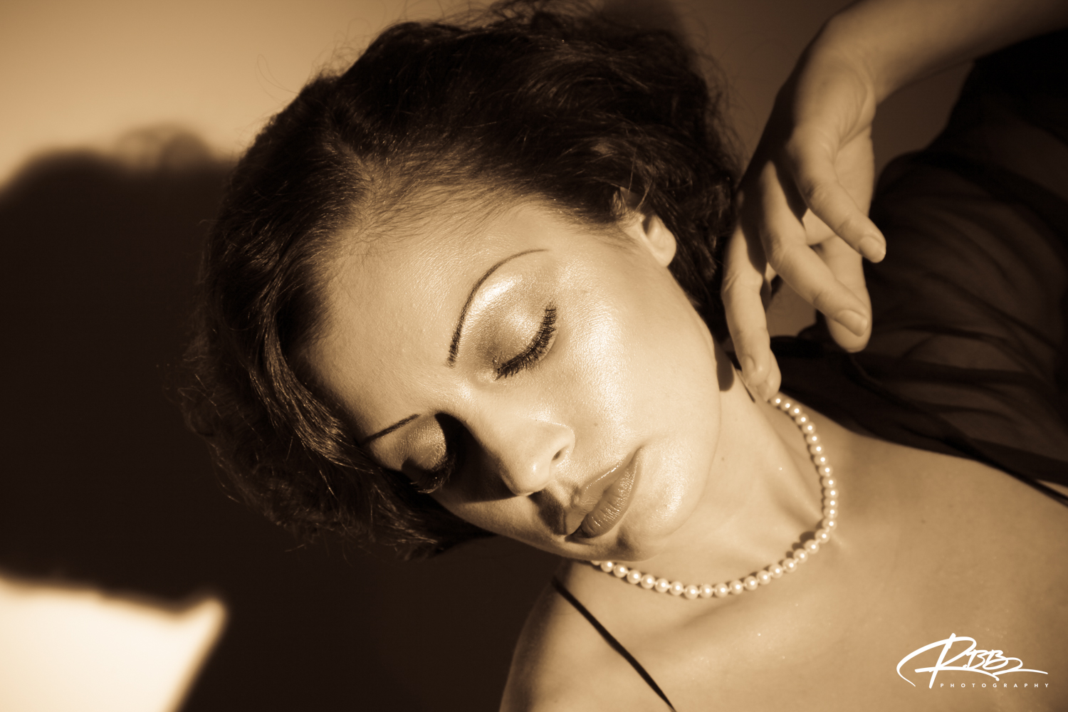 Aria_Giovanni-_Vintage_Telephone_-76