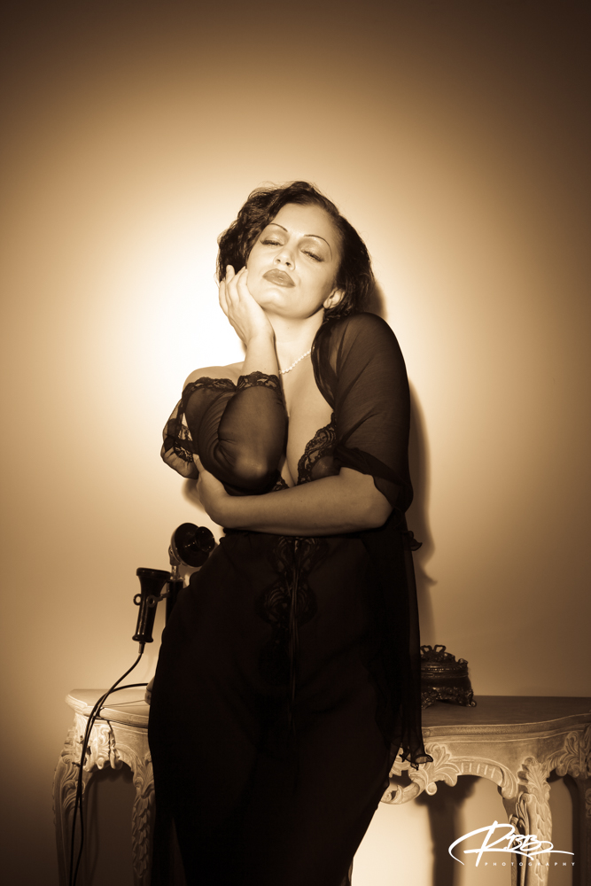 Aria_Giovanni-_Vintage_Telephone_-84