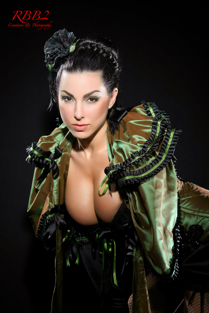 Brianna_Jordan_Green_Corset_-21